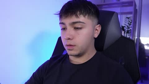 Snapshot of aron__cooper chatting on 02.06.26 aron__cooper online show from 02.06.26