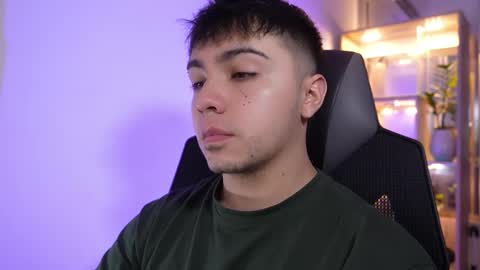 Snapshot of aron__cooper chatting on 02.09.26 aron__cooper online show from 02.09.26