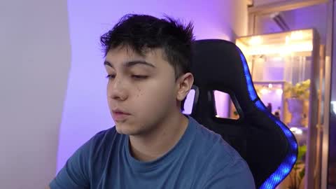 Snapshot of aron__cooper chatting on 03.01.26 aron__cooper online show from 03.01.26