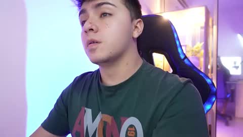 Snapshot of aron__cooper chatting on 03.08.26 aron__cooper online show from 03.08.26