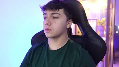 Snapshot of aron__cooper chatting on 03.14.26 aron__cooper online show from 03.14.26