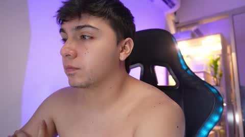 Snapshot of aron__cooper chatting on 03.16.26 aron__cooper online show from 03.16.26