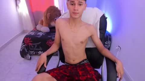 Aaron online show from 02.04.26