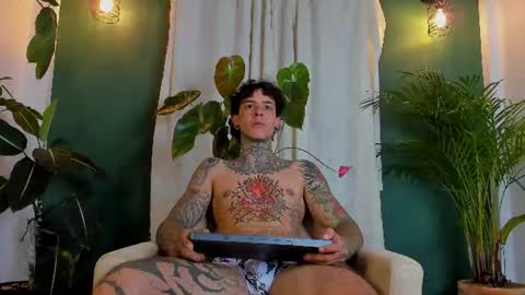 Snapshot of aron_ford chatting on 07.18.26 Aron ford online show from 07.18.26