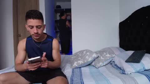 Snapshot of aron_santoro1 chatting on 01.09.26 Aron Santoro online show from 01.09.26