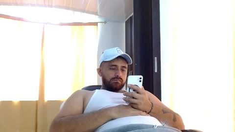 Snapshot of aronmiller404 chatting on 03.05.26 aronmiller online show from 03.05.26