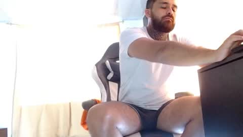 Snapshot of aronmiller404 chatting on 03.17.26 aronmiller online show from 03.17.26