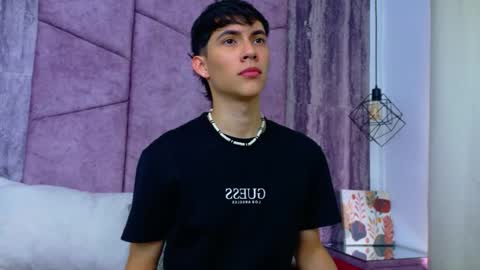 Arontawers online show from 04.20.26