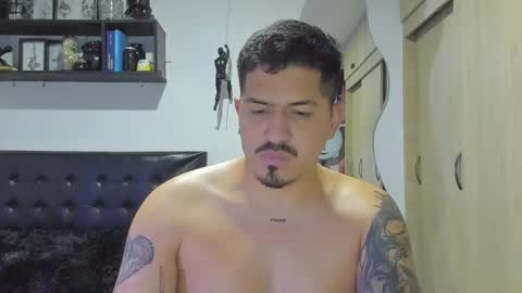 ARON  Independent model  online show from 12.05.25