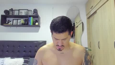 ARON  Independent model  online show from 03.17.26