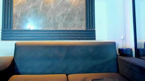 Aroon   online show from 12.13.25