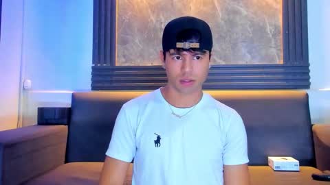 Aroon   online show from 01.05.26