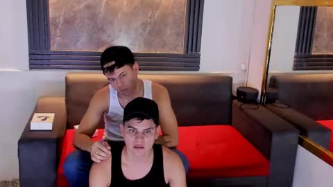 Snapshot of aroon_sexx21 chatting on 05.19.26 Aroon online show from 05.19.26
