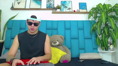 Snapshot of aroon_sexx21 chatting on 06.18.26 Aroon online show from 06.18.26