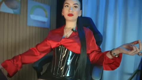    online show from 11.07.25