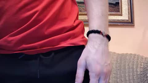 Snapshot of arromwilliam90 chatting on 12.02.25 arromwilliam90 online show from 12.02.25