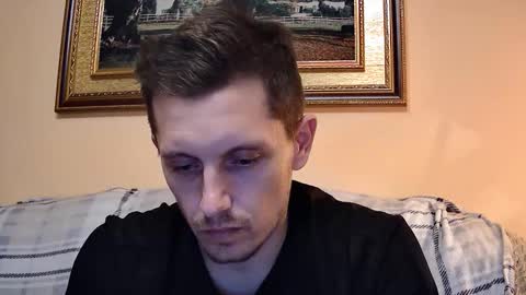 Snapshot of arromwilliam90 chatting on 12.17.25 arromwilliam90 online show from 12.17.25