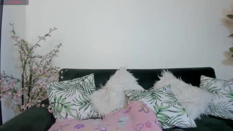 Snapshot of artemis_nyx chatting on 02.18.26 artemis_nyx online show from 02.18.26