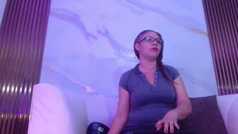 Snapshot of artemiza_love_ chatting on 10.04.25 artemiza online show from 10.04.25