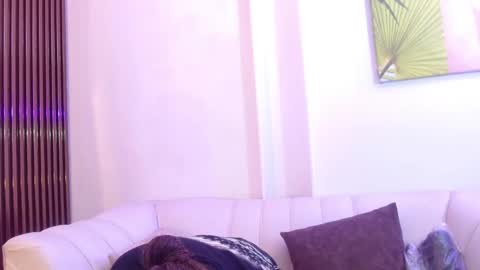 Snapshot of artemiza_love_ chatting on 10.14.25 artemiza online show from 10.14.25