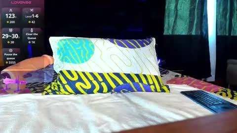 Arthur online show from 11.04.25