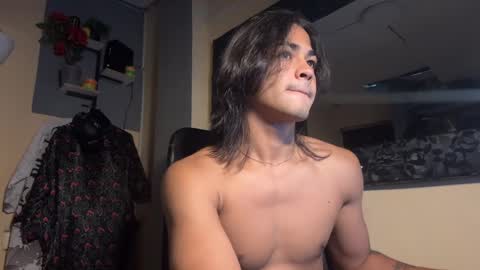 Snapshot of arthur_hunter chatting on 10.02.25 I AM HERE online show from 10.02.25