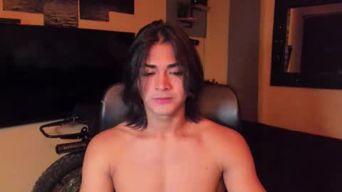 Snapshot of arthur_hunter chatting on 02.01.26 I AM HERE online show from 02.01.26