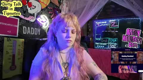 ArtsyHeartsyy online show from 05.09.26