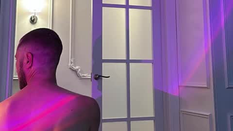 Snapshot of arturswan chatting on 01.05.26 Artur Swan online show from 01.05.26