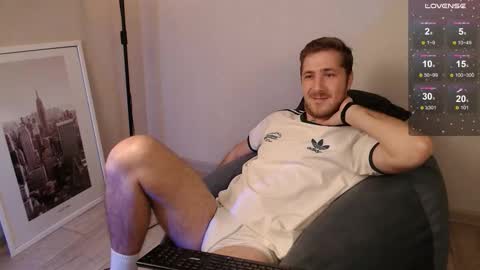 Snapshot of arturswan chatting on 01.10.26 Artur Swan online show from 01.10.26