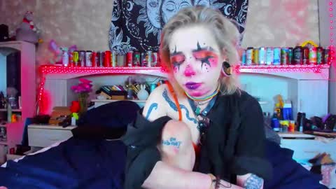 Aru online show from 09.18.25