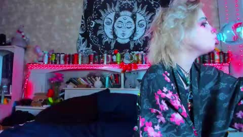 Aru online show from 09.19.25