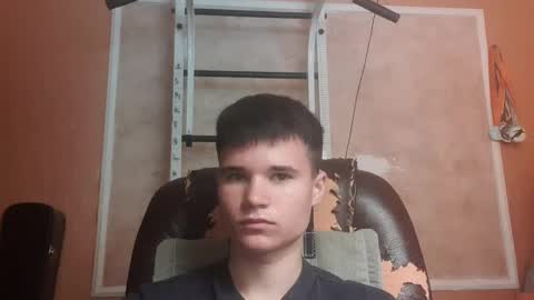 Snapshot of arvyn_ chatting on 04.12.26 Denis online show from 04.12.26