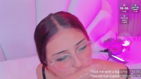 Snapshot of ary__cherry chatting on 02.05.26 Ary online show from 02.05.26