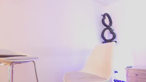 Snapshot of arya_02 chatting on 03.10.26 Arya online show from 03.10.26