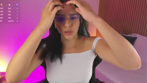 Snapshot of arya_ruiz chatting on 01.27.25 Arya online show from 01.27.25