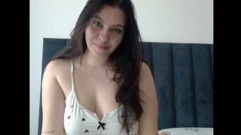 Snapshot of aryaglow chatting on 05.28.26 Arya online show from 05.28.26