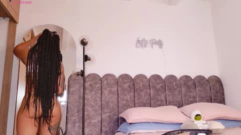 Snapshot of aryascollins chatting on 02.17.26 aryascollins online show from 02.17.26