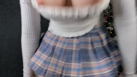 Snapshot of asami_san chatting on 12.24.24 Asami online show from 12.24.24