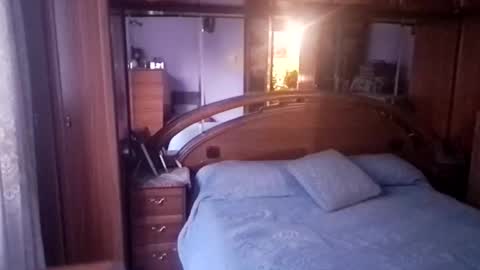 Snapshot of ascbi chatting on 12.04.25 Troy online show from 12.04.25