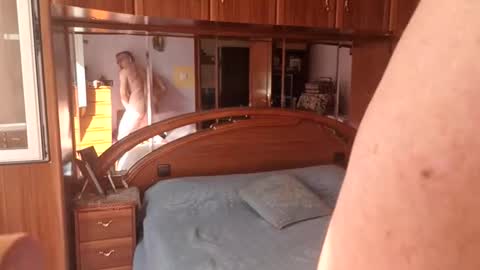 Snapshot of ascbi chatting on 02.26.26 Troy online show from 02.26.26