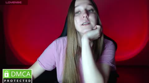 Snapshot of asela_dioli chatting on 10.18.25 Kristi your good friend with benefits online show from 10.18.25