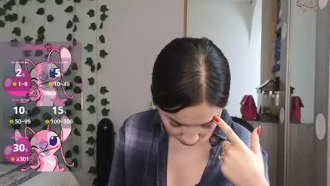 Snapshot of asenaesmee chatting on 06.18.26 Asena online show from 06.18.26