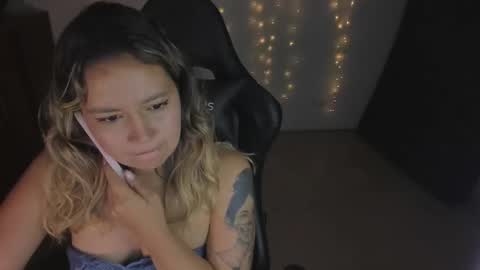 ash_smith1 online show from 03.06.25