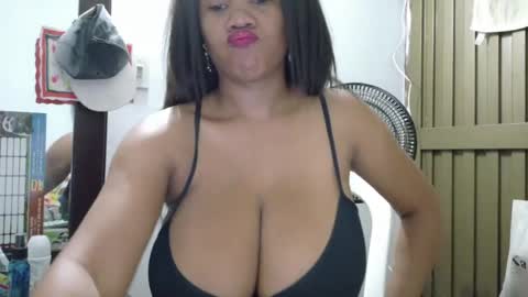 ashanty_1012 online show from 06.18.26