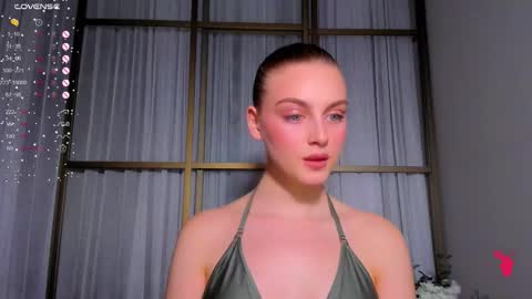 your pretty Ashley online show from 12.05.25