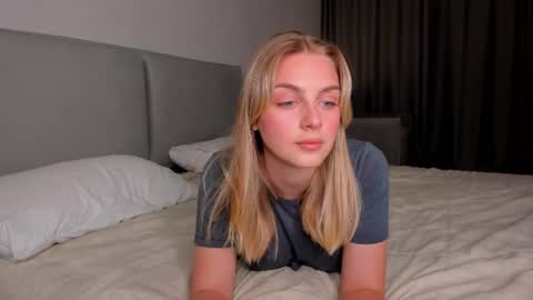 your pretty Ashley online show from 08.01.26