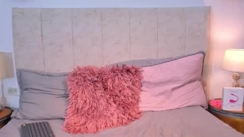 Snapshot of asher_lux chatting on 03.08.26 Asher online show from 03.08.26