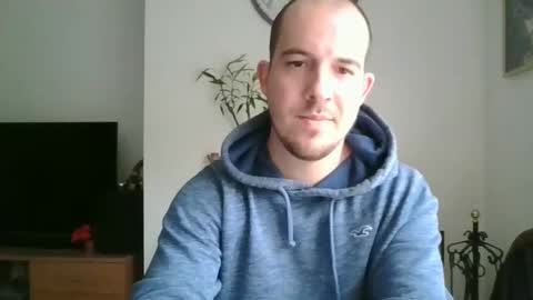 Snapshot of ashiat chatting on 12.11.24 ashiat online show from 12.11.24