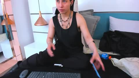 Ashkoreh online show from 03.06.26